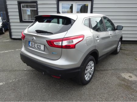 2015 Nissan Qashqai 1.5 DSL XE SAFETY PK 5 DOOR TRADE SALE KEY 83 €5,950