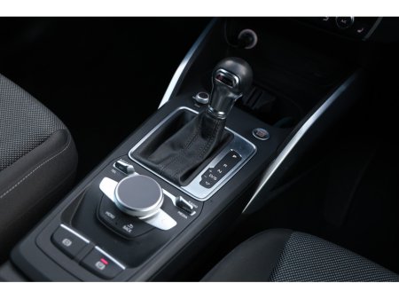 2017 Audi Q2  €21,999 thumbnail