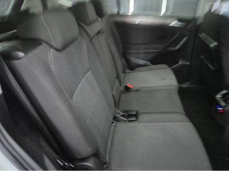 2018 Volkswagen Tiguan CL 2.0 TDI MANUAL 6SPEED FWD 150HP 5DR €19,950 thumbnail