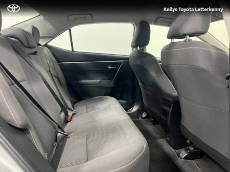 2017 Toyota Corolla - thumbnail 10