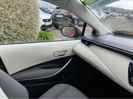 2021 Toyota Corolla - thumbnail 16