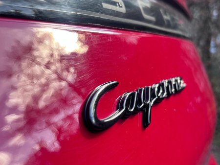 2022 Porsche Cayenne - thumbnail 11