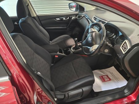 2014 Nissan Qashqai - thumbnail 15