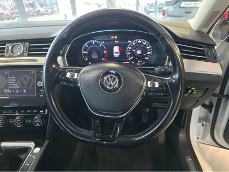2019 Volkswagen Passat - thumbnail 20