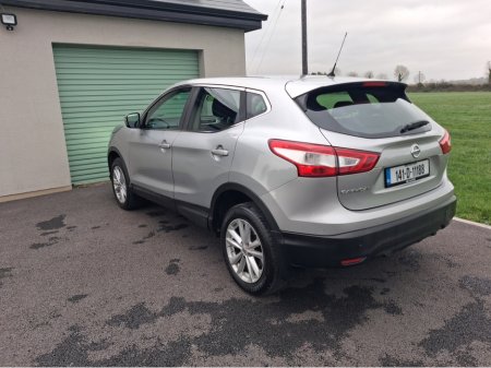 2014 Nissan Qashqai 1.5 DSL SV 4DR €8,950 thumbnail