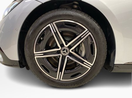 2025 Mercedes-Benz EQE - thumbnail 7