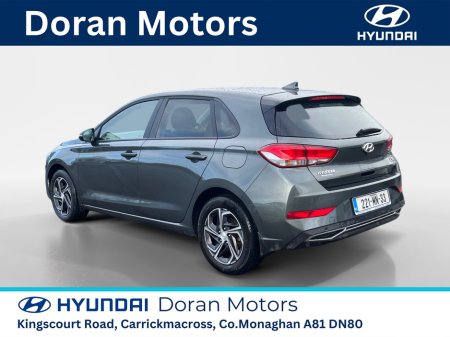 2022 Hyundai i30 I 30 DELUXE 5DR €23,500 thumbnail