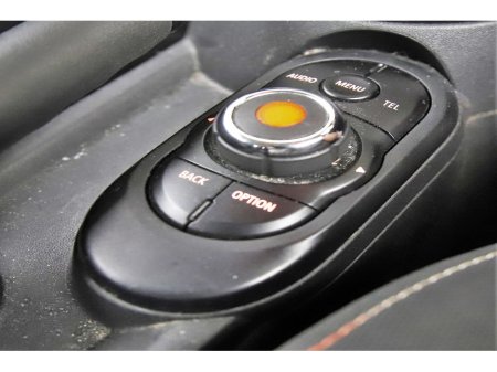 2015 MINI Hatch - thumbnail 23