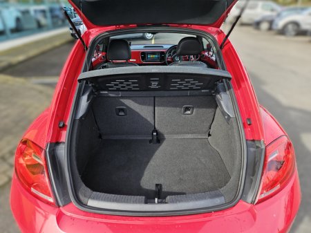 2014 Volkswagen Beetle - thumbnail 5