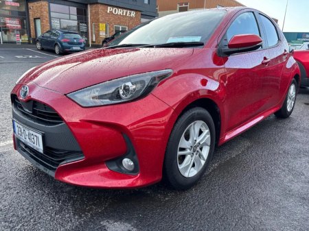 2023 Toyota Yaris 1.5 Hybrid 5Dr Luna €18,500 thumbnail