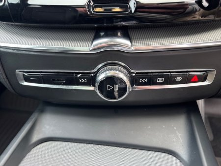 2024 Volvo XC60 T6 PLUS DARK *3YR WARRANTY* €130 PER WEEK ON PCP €59,995 thumbnail