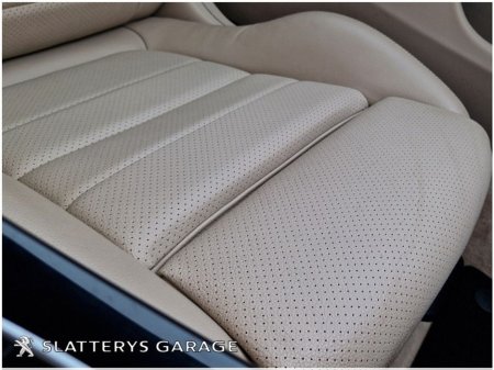 2016 Mercedes-Benz C Class - thumbnail 12