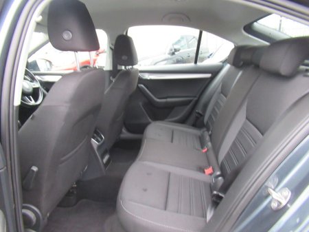 2018 Skoda Octavia TDI SE Technology 115PS 5DR AU €15,750 thumbnail