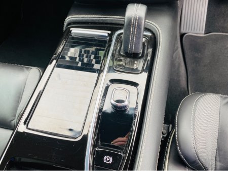 2022 Volvo V60 - thumbnail 18