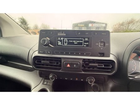 2022 Opel Combo - thumbnail 13