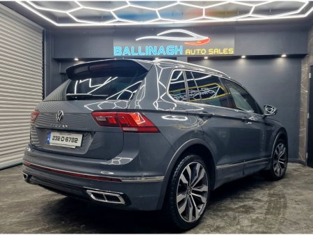 2023 Volkswagen Tiguan 2.0 TDI 150HP R-Line DSG 27.5% €42,950 thumbnail