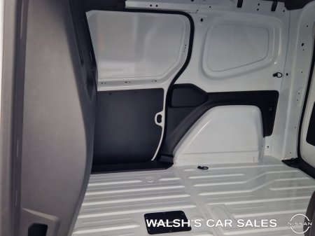 2025 Nissan Townstar SWB PAB VAN 6DR Auto €20,000 thumbnail