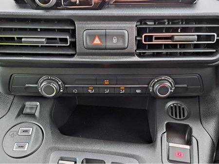 2026 Opel Combo SPORTIVE L1H1 1.5TD 130BHP **8 SPEED AUTOMATIC**TOP SPEC** €25,163 thumbnail