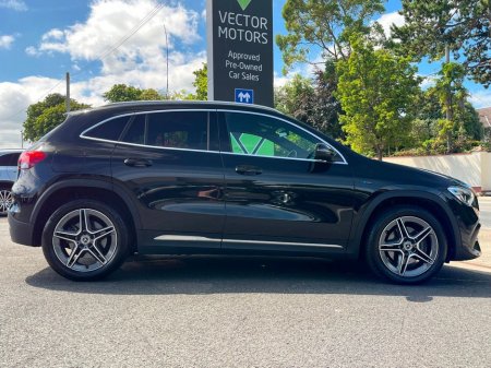 2021 Mercedes-Benz GLA Class 250E AMG EXCLUSIVE EDITION €34,995 thumbnail