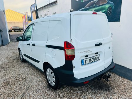 2017 Ford Courier  €5,750