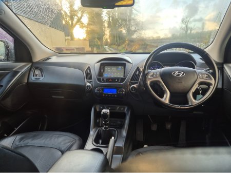 2014 Hyundai ix35 1.7 PREMIUM 4DR €8,900 thumbnail