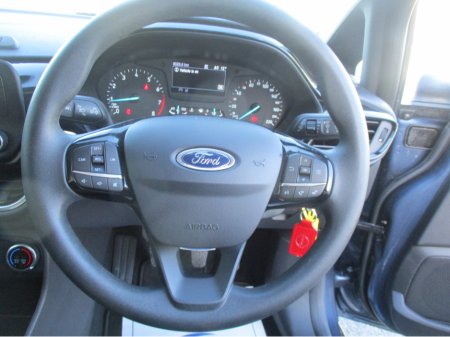 2019 Ford Fiesta - thumbnail 22