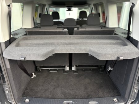 2023 Ford Tourneo Connect TITANIUM ECOBLUE €36,999 thumbnail