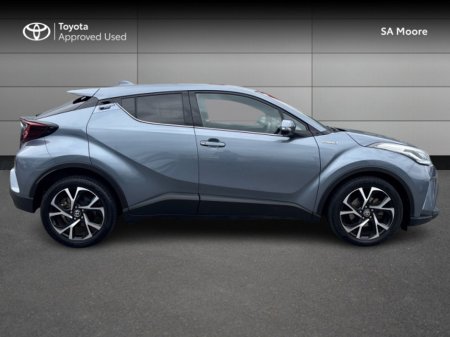 2020 Toyota C-HR C-HR 1.8 HYBRID SPORT €23,995
