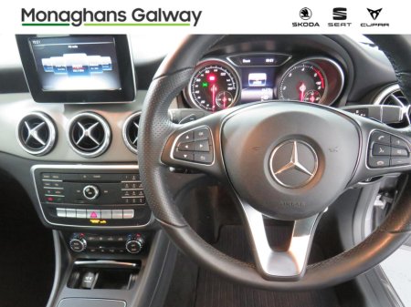 2018 Mercedes-Benz CL Class 200 D SPORT 4DR thumbnail