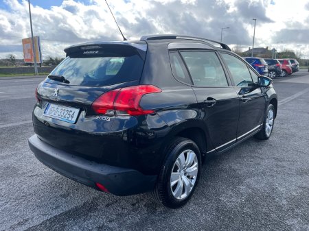 2016 Peugeot 2008 - thumbnail 3