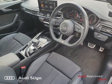 2022 Audi A4 35 TDI 163HP S Tronic S line €38,950 thumbnail