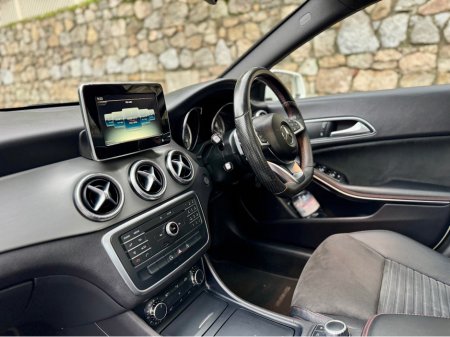 2015 Mercedes-Benz CL Class 180 SPORT AUTO!!!PANROOF!!! €11,950 thumbnail