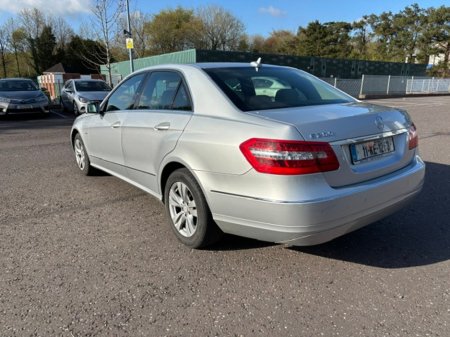 2011 Mercedes-Benz E Class - thumbnail 5