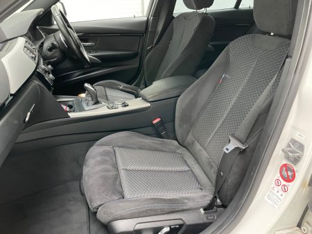 2016 BMW 3 Series - thumbnail 19