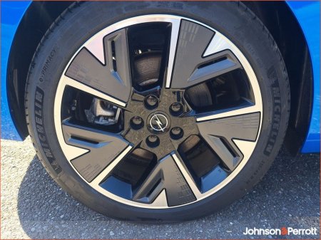 2024 Opel Astra GS 54KWh EV 155PS €25,900 thumbnail