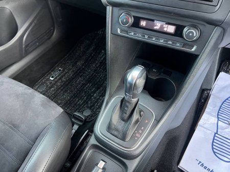 2017 Volkswagen Polo HIGHLINE R-LINE PACK 1.2 TSI // HEATED SEATS // REVERSE CAMERA // ADAPTIVE CRUISE CONTROL €14,900 thumbnail