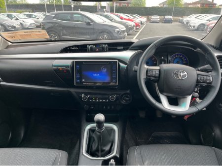 2020 Toyota Hilux - thumbnail 8