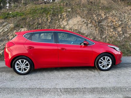 2015 Kia Ceed - thumbnail 2