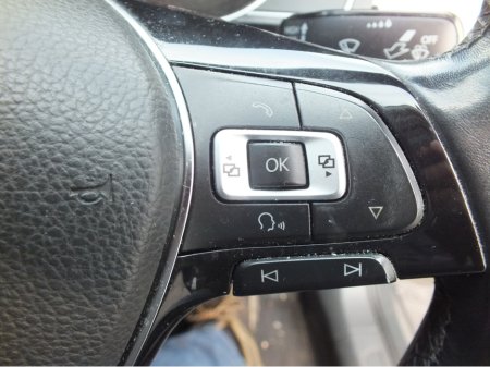 2018 Volkswagen Passat - thumbnail 10