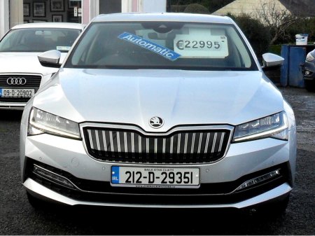 2022 Skoda Superb - view 2