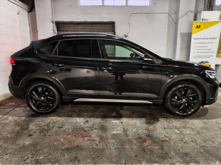 2022 Volkswagen Taigo LIFE 1.0 TSI 110HP D7F 5 5DR AUTO €19,995 thumbnail