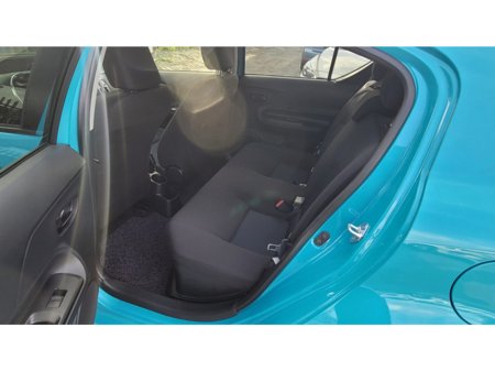 2017 Toyota Aqua - thumbnail 10