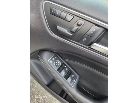 2012 Mercedes-Benz B Class B 180 BE Classic €8,950 thumbnail