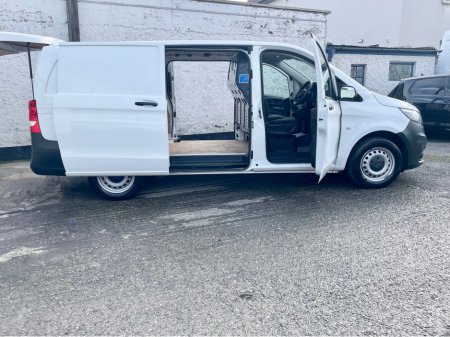 2023 Mercedes-Benz Vito - thumbnail 6