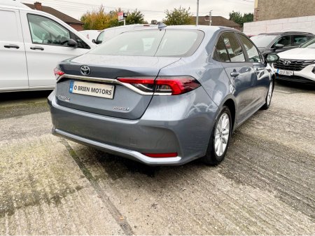 2024 Toyota Corolla LUNA SALOON 4DR AUTO 1.8 PETROL/ELECTRIC SELF CHARGING HYBRID €27,950 thumbnail