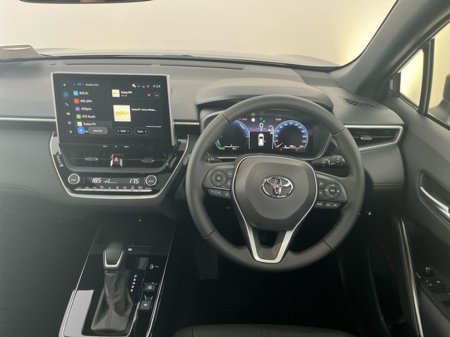 2025 Toyota Corolla Cross HYBRID SOL *New Model* €42,950 thumbnail