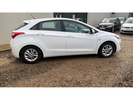 2015 Hyundai i30 SE BLUE DRIVE CRDI €10,250 thumbnail