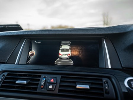 2015 BMW 5 Series - thumbnail 25