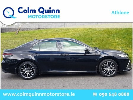 2023 Toyota Camry - photo 2