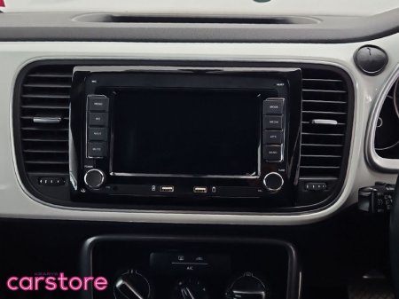 2017 Volkswagen Beetle - thumbnail 11